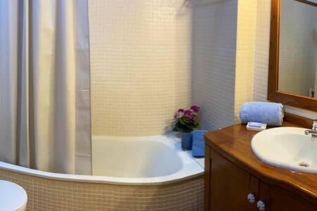 Casa Argelaga Apartment Sainte-Leocadie Ngoại thất bức ảnh